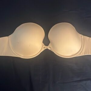 Never worn Wacoal strapless bra with center crisscross, no straps included